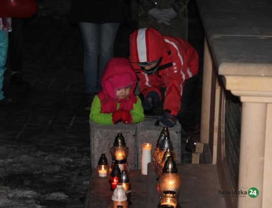 Żywiec: Murem za Owsiakiem i ku pamięci prezydenta Gdańska