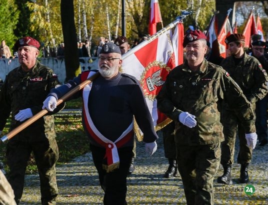 Apel Poległych na bielskim cmentarzu – ZDJĘCIA