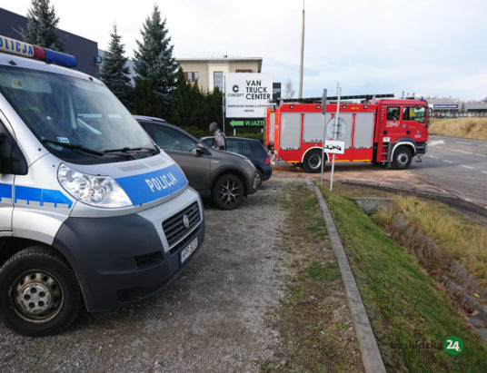 Czołowe zderzenie osobówek w Bielsku-Białej