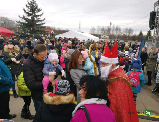 Świąteczne jarmarki w najbliższy weekend. Na bielskich osiedlach czekać będzie moc atrakcji