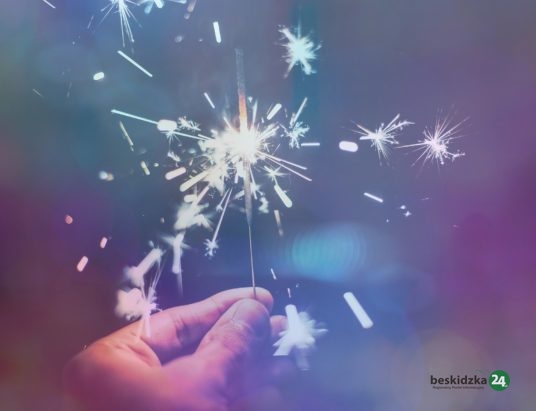 Sylwester „pod chmurką” – gdzie się bawić w powiecie cieszyńskim?