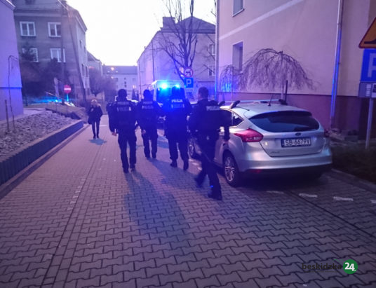 Mężczyzna z bronią na osiedlu Grunwaldzkim