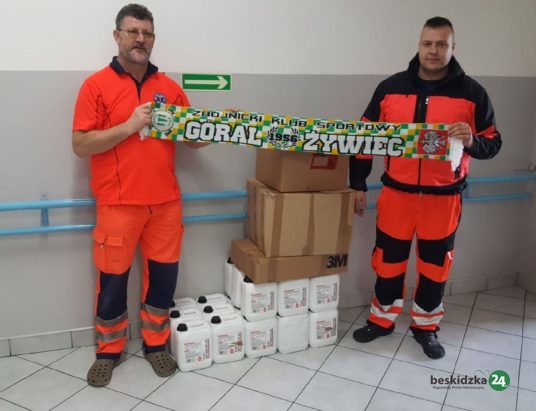 Żywiec: Kibice przekazali sprzęt dla ratowników medycznych