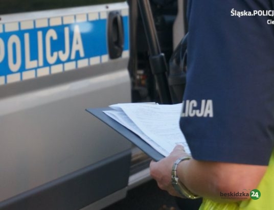 Dwa wypadki. Zderzenie czterech aut. Jeden kierujący w szpitalu