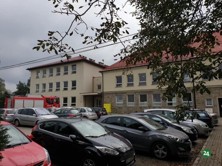 Szkoła Podstawowa Im Księstwa Cieszyńskiego W Pogwizdowie Fałszywy alarm w Pogwizdowie. Szkoła została ewakuowana - Beskidzka24