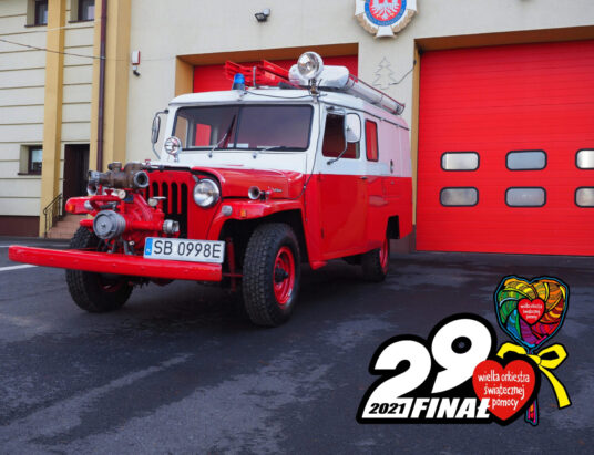 Ale cudeńko! Zabytkowy strażacki willys trafił na licytację