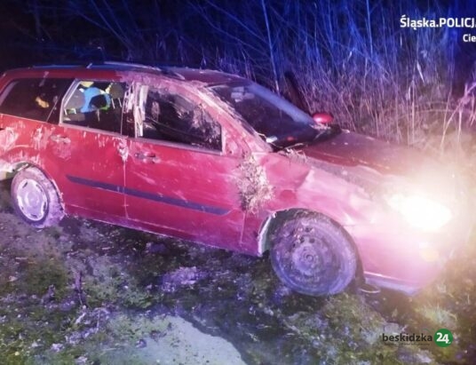 Uciekała i dachowała. Pościg ulicami Skoczowa