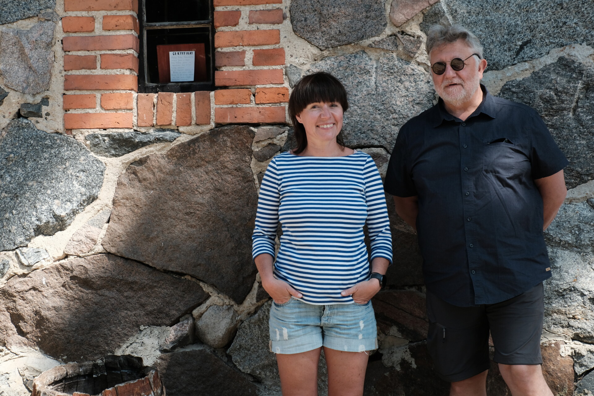 Bielscy fotograficy zawojowali Wojnowo. Portret teatru i koszulkowy performerce