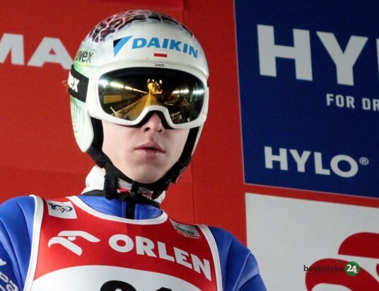W końcu dał radę. Aleksander Zniszczoł na podium zawodów PŚ w skokach narciarskich