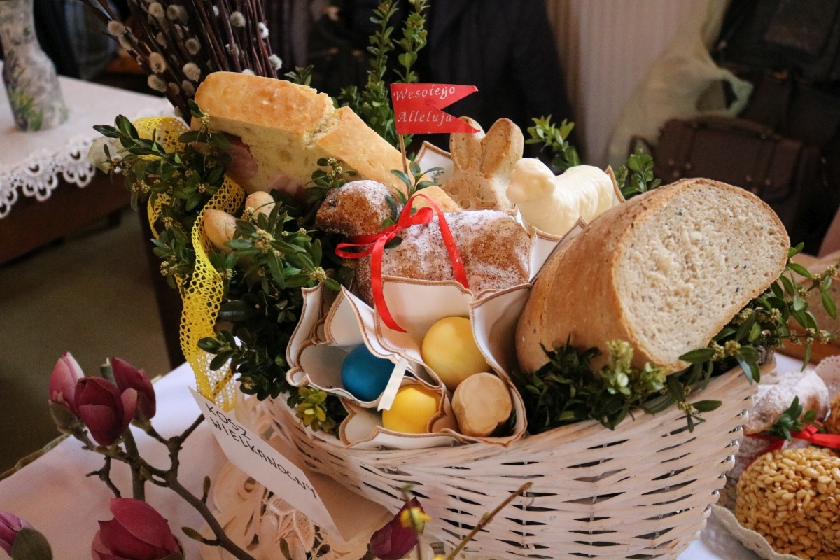 Spędź zdrowo święta – pamiętaj o ruchu i zbilansowanej diecie