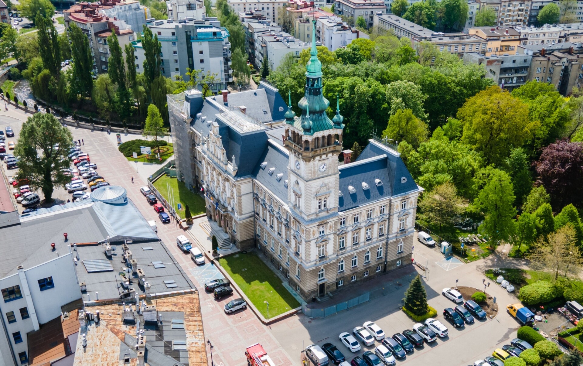 Bielscy radni długo debatowali w sprawie… lekcji religii. Przeszedł projekt PiS-u