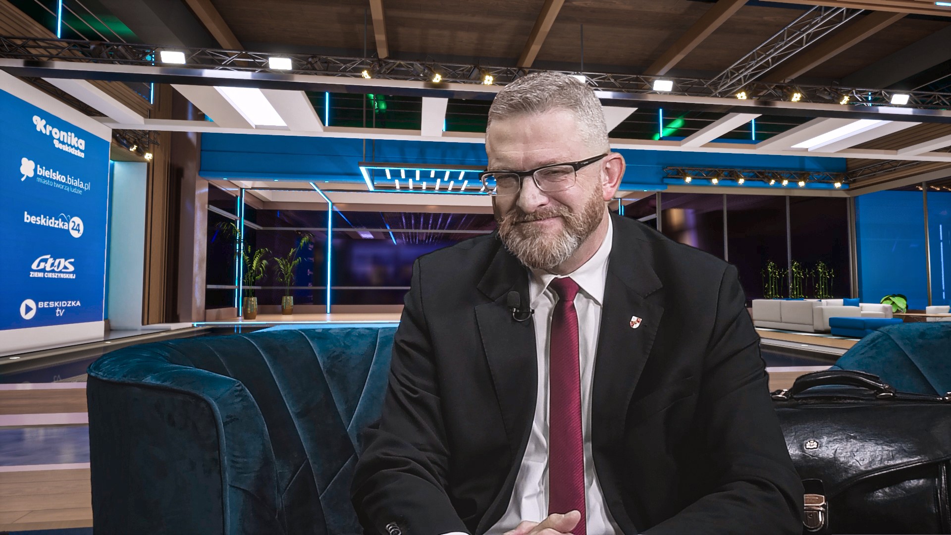 „Czy Putin jest z nami w tym pokoju?”. Grzegorz Braun szokuje w studiu Beskidzkiej TV | WIDEO - Beskidzka24.pl - Regionalny Portal: Bielsko-Biała, Cieszyn, Żywiec, Czechowice, Sucha Beskidzka, Wadowice