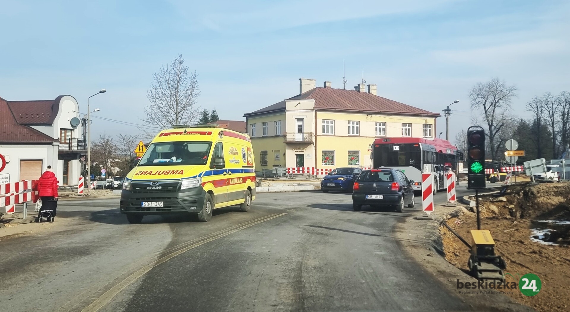 Nocne wylewanie asfaltu. Uwaga na utrudnienia w Hałcnowie