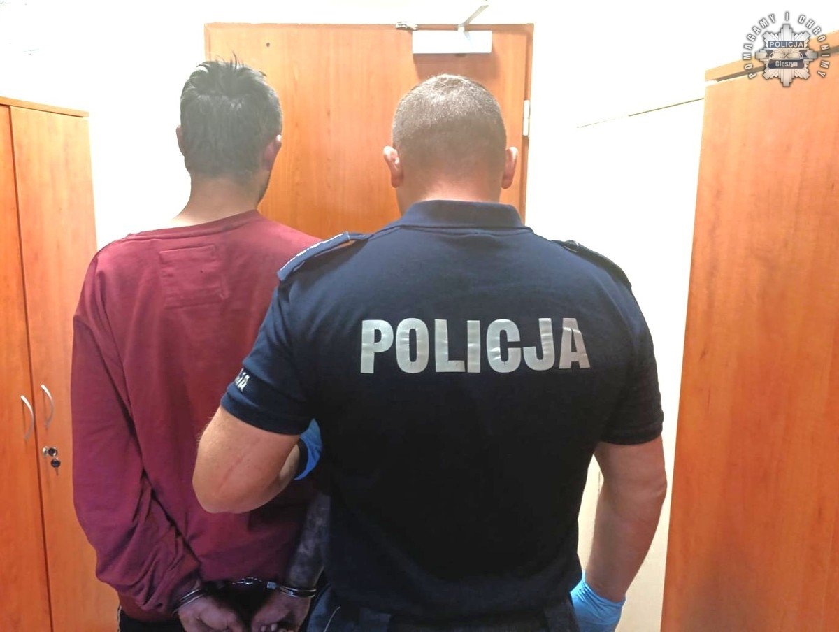 Zuchwała kradzież pod kościołem. Poturbował 90-latkę, a łup przeznaczył na alkohol i papierosy