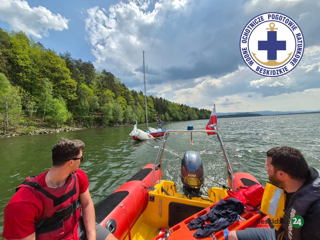 Wywrócony jacht i kajak, problemy z wiatrem. WOPR podsumował majówkę