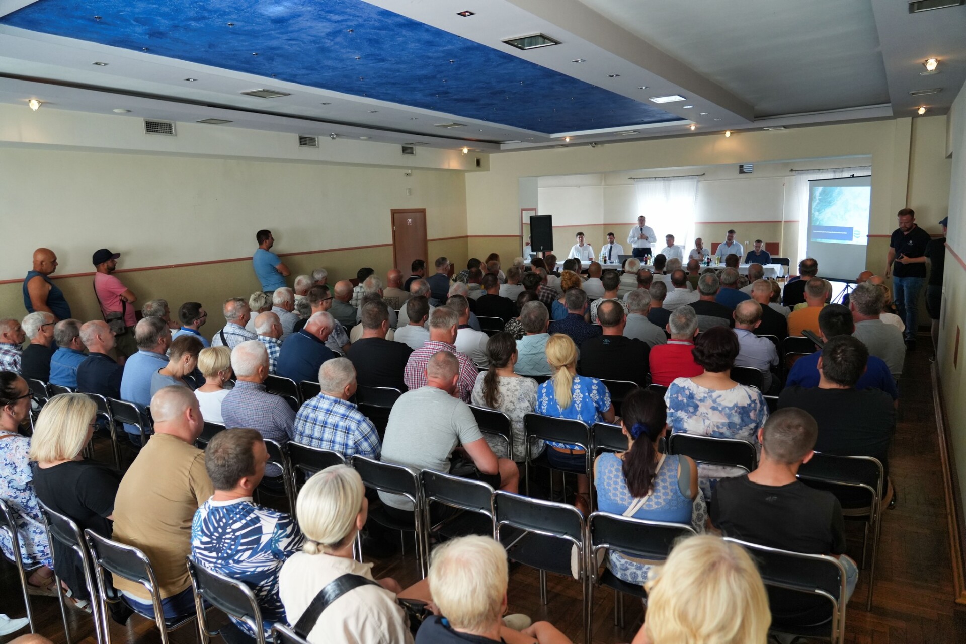 Konsultacje powodziowe: 150 osób na spotkaniu w Ligocie. Jak będzie w Jasienicy?