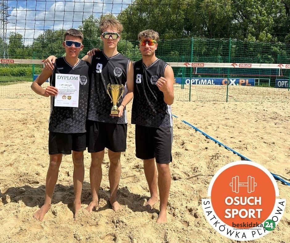 Mistrzowie Powiatu w siatkówce plażowej z Osucha
