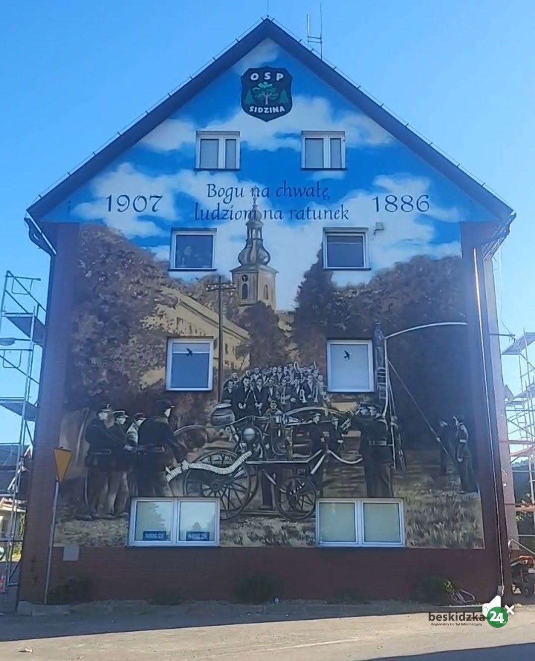 Mural na ścianie remizy OSP Sidzina