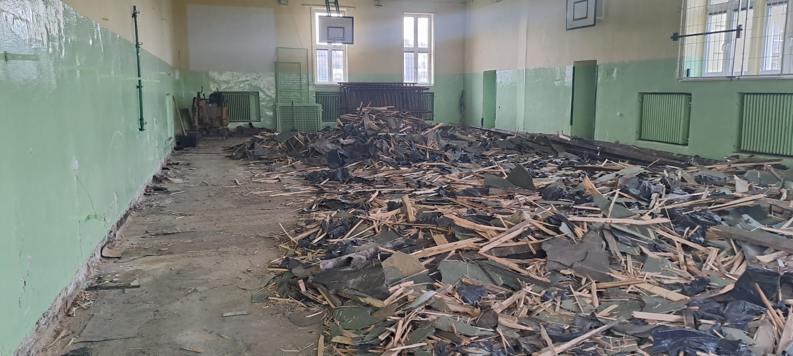 Skoczów. Rozpoczęła się termomodernizacja „jedynki”