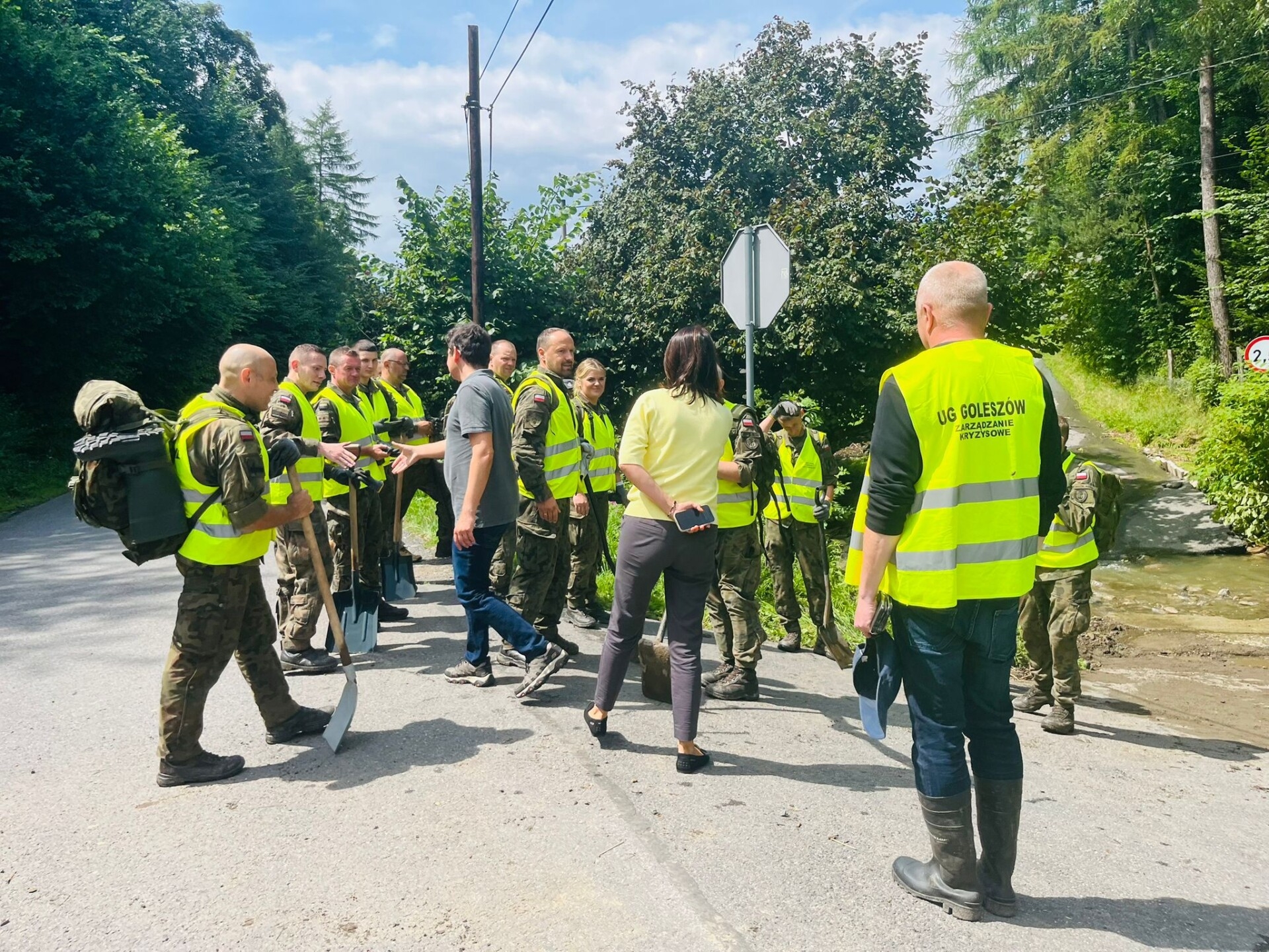 Wojewoda w Goleszowie. Zadeklarował wsparcie dla gminy na usuwanie skutków powodzi