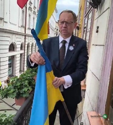 Cieszyn: Prokuratura ma ponownie badać interwencje poselskie w sprawie flag ukraińskich
