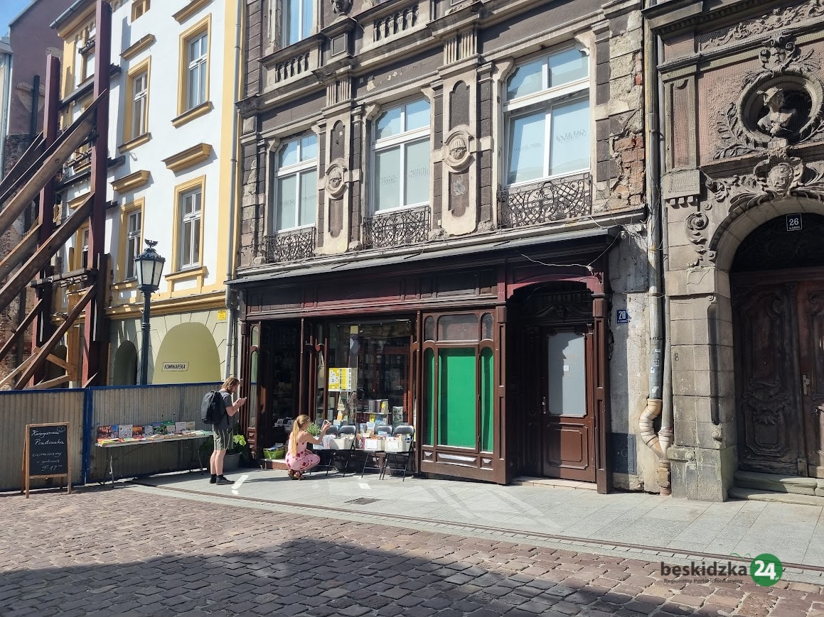 Księgarnia Piastowska w „innym Cieszynie”, a stary lokal bez najemcy