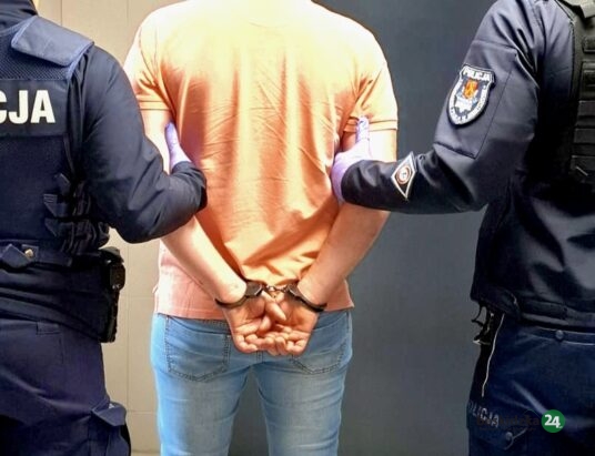 Ogólnopolska akcja “Poszukiwany” – cieszyńscy policjanci zatrzymali 12 osób