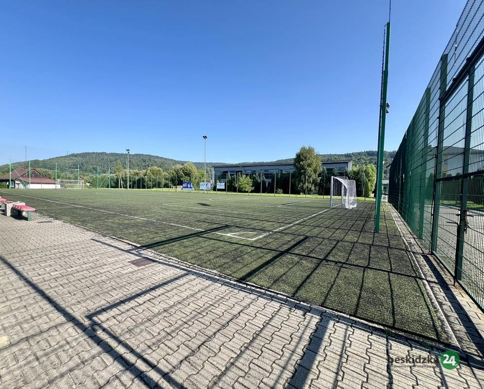 Ruszył remont Orlika w Makowie Podhalańskim