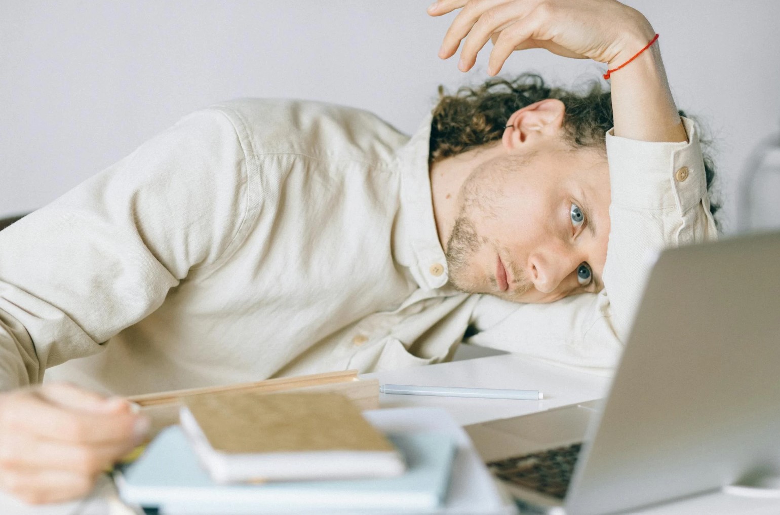 Jak asertywność pomaga uniknąć wypalenia zawodowego?