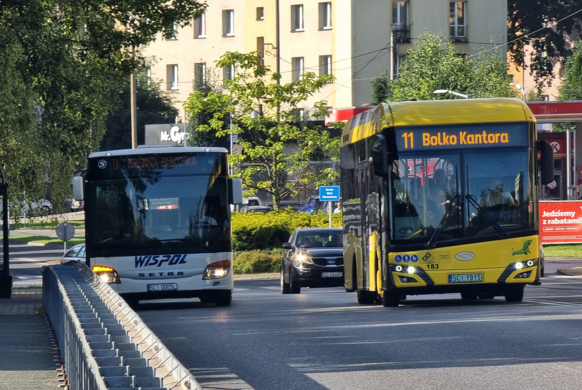 Autobus odjechał, pasażerowie zostali… Za ciasno na Kolejowej