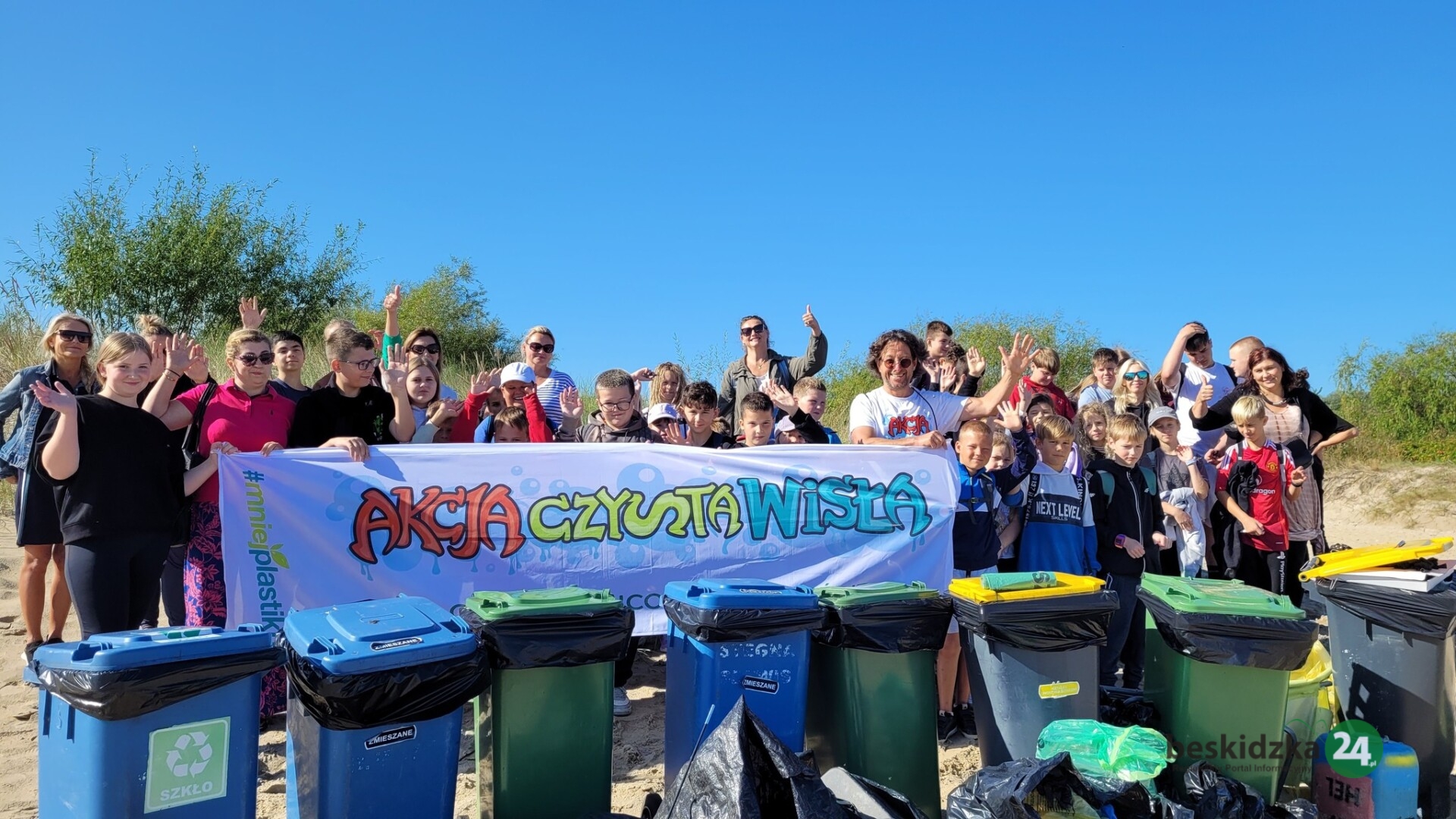 Niechlubny rekord śmieci – sprzątanie świata nad Wisłą z kilkusettonowym żniwem