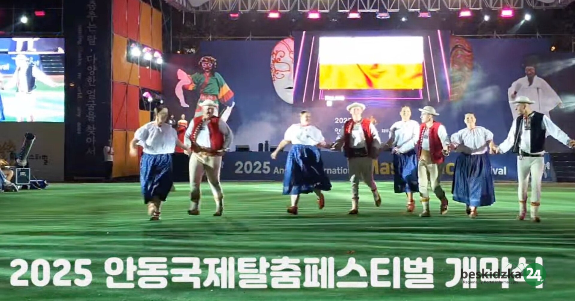 Folklor Trójwsi w trakcie podboju Korei Pd.