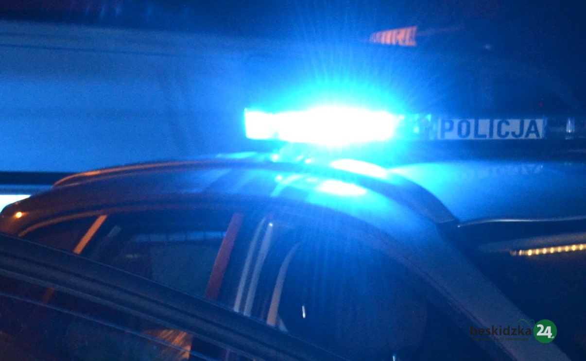 Nietrzeźwi rodzice „opiekowali się” kilkuletnimi dziećmi