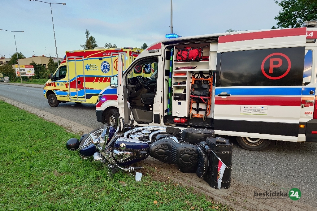 Z ostatniej chwili: Potrącenie pieszego przez motocykl. Na miejscu trzy ambulanse – foto