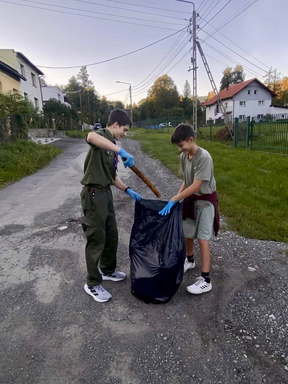 Młodzież z Cieszyna po raz kolejny włączyła się w akcję „Sprzątanie Świata – Polska”