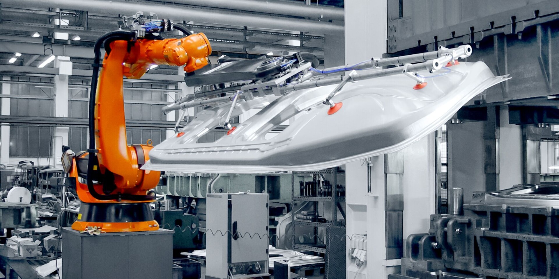 Dlaczego warto zdecydować się na automatyzację i robotyzację produkcji?