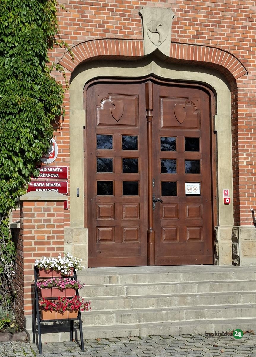 Wybory uzupełniające w Jordanowie. Aż cztery komitety