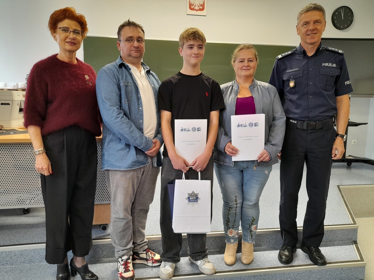 15-letni bohater z Osieka. Uhonorowany za pomoc kolegom poszkodowanym w wypadku na hulajnodze