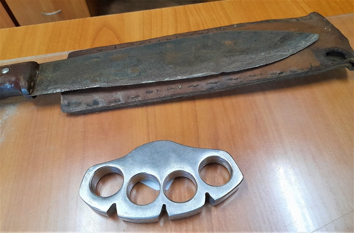 Para agresorów w areszcie. Mieli przy sobie maczetę i kastet