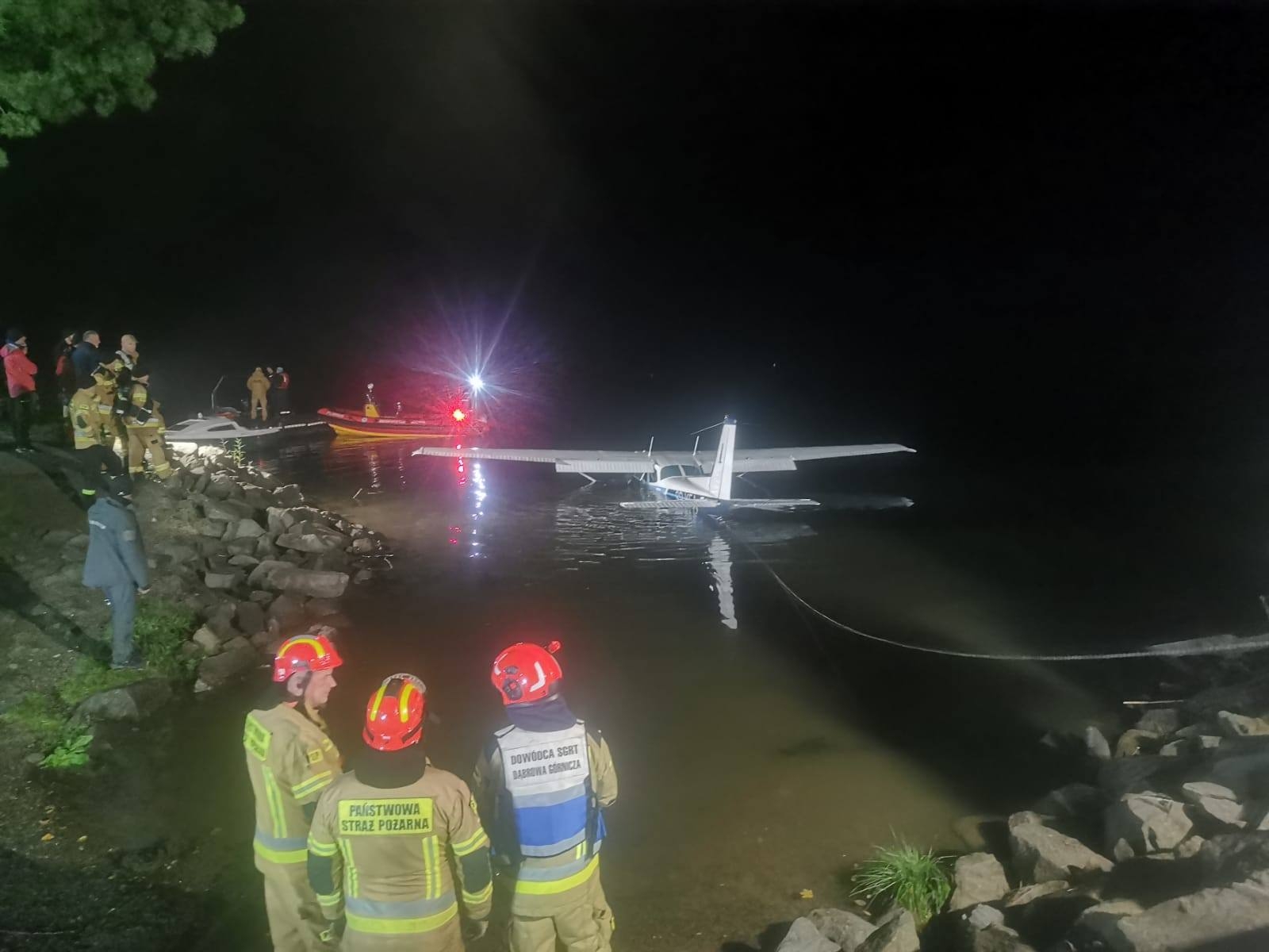 Samolot w jeziorze. Co się wydarzyło?