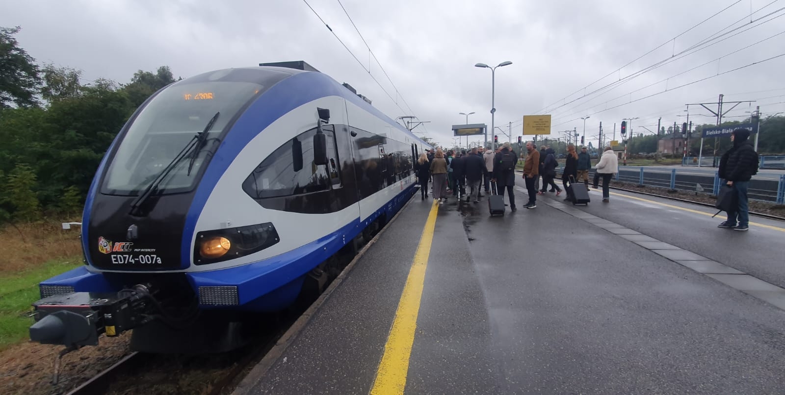 W nieco ponad godzinę z Bielska-Białej do Krakowa. „Błatnia” wyruszyła w pierwszy kurs