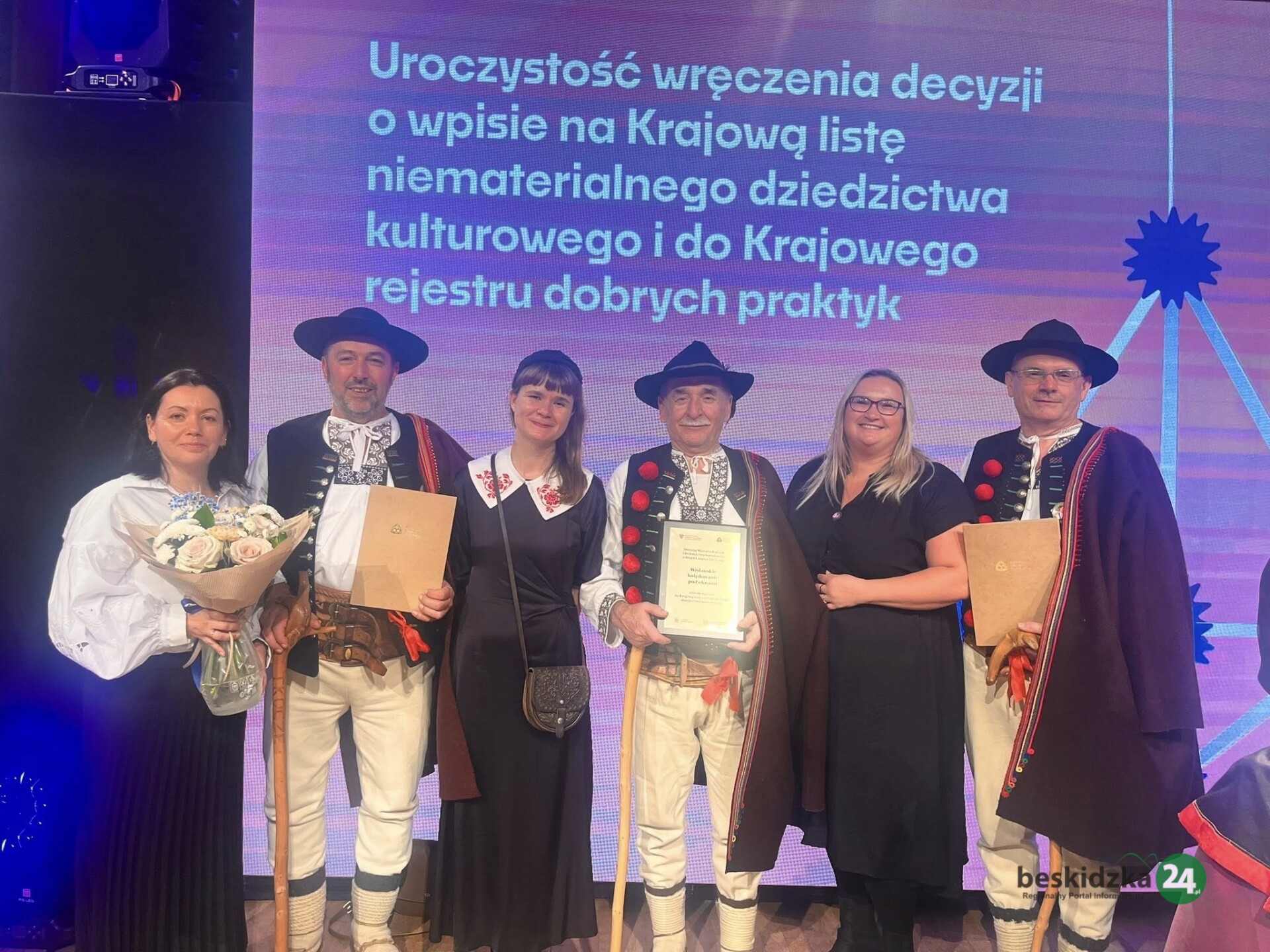 Z kolędą w sercu Wisły – lokalna tradycja wśród skarbów polskiej kultury