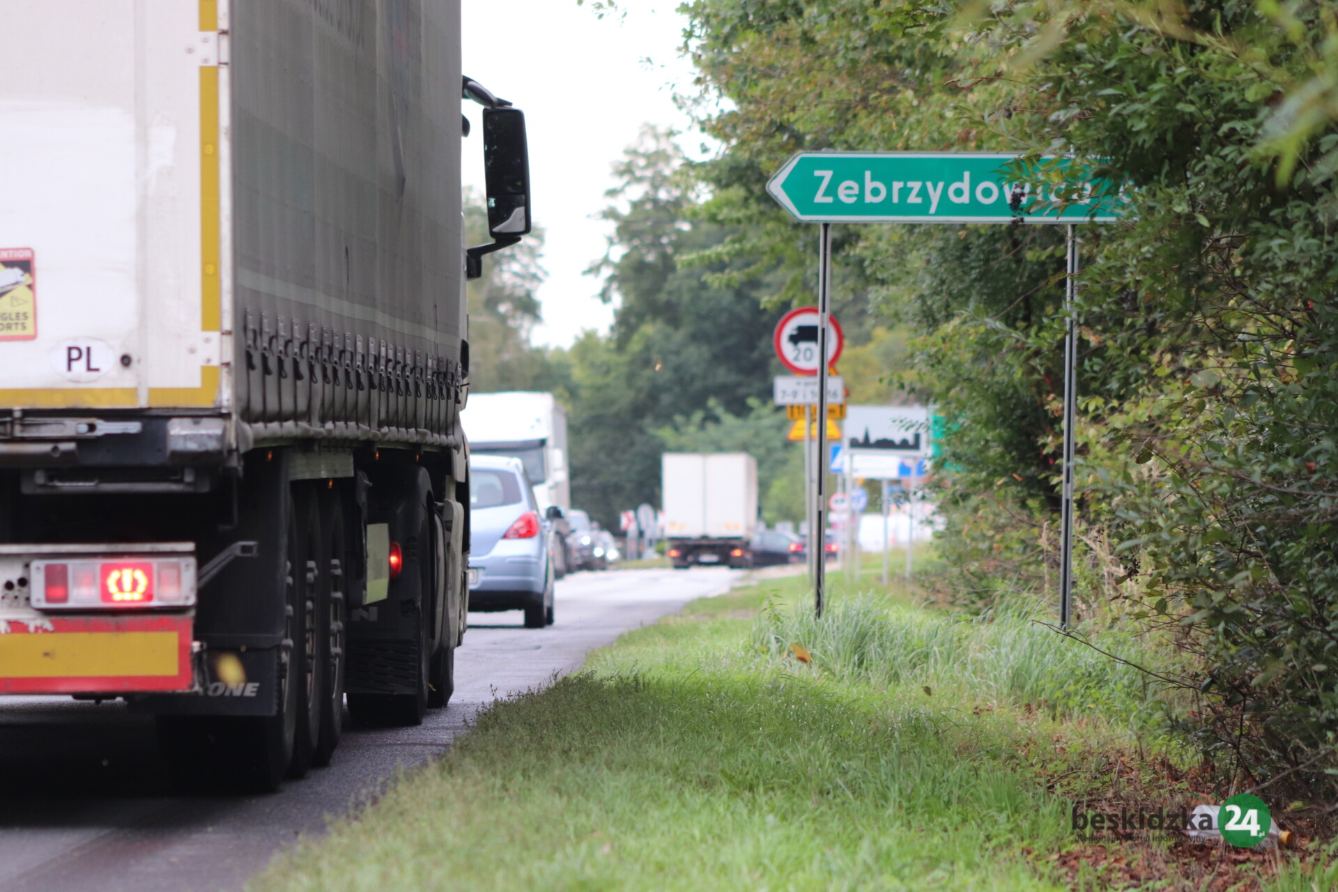 Mieszkańcy Pruchnej kontra katowiccy urzędnicy. Życie na poboczu