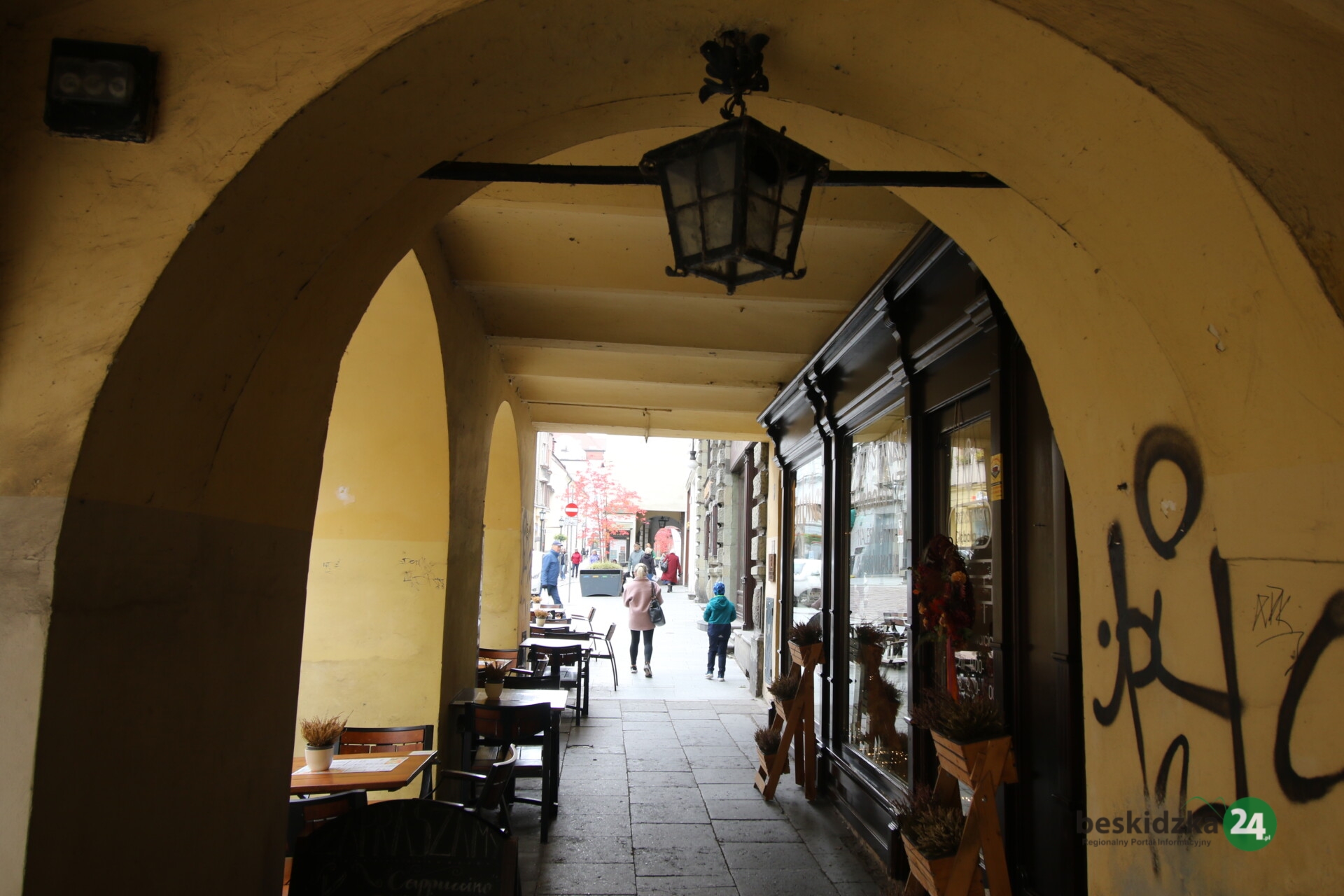 Cieszyńskie serce handlu bije coraz słabiej. Głęboką przykrywają cienie