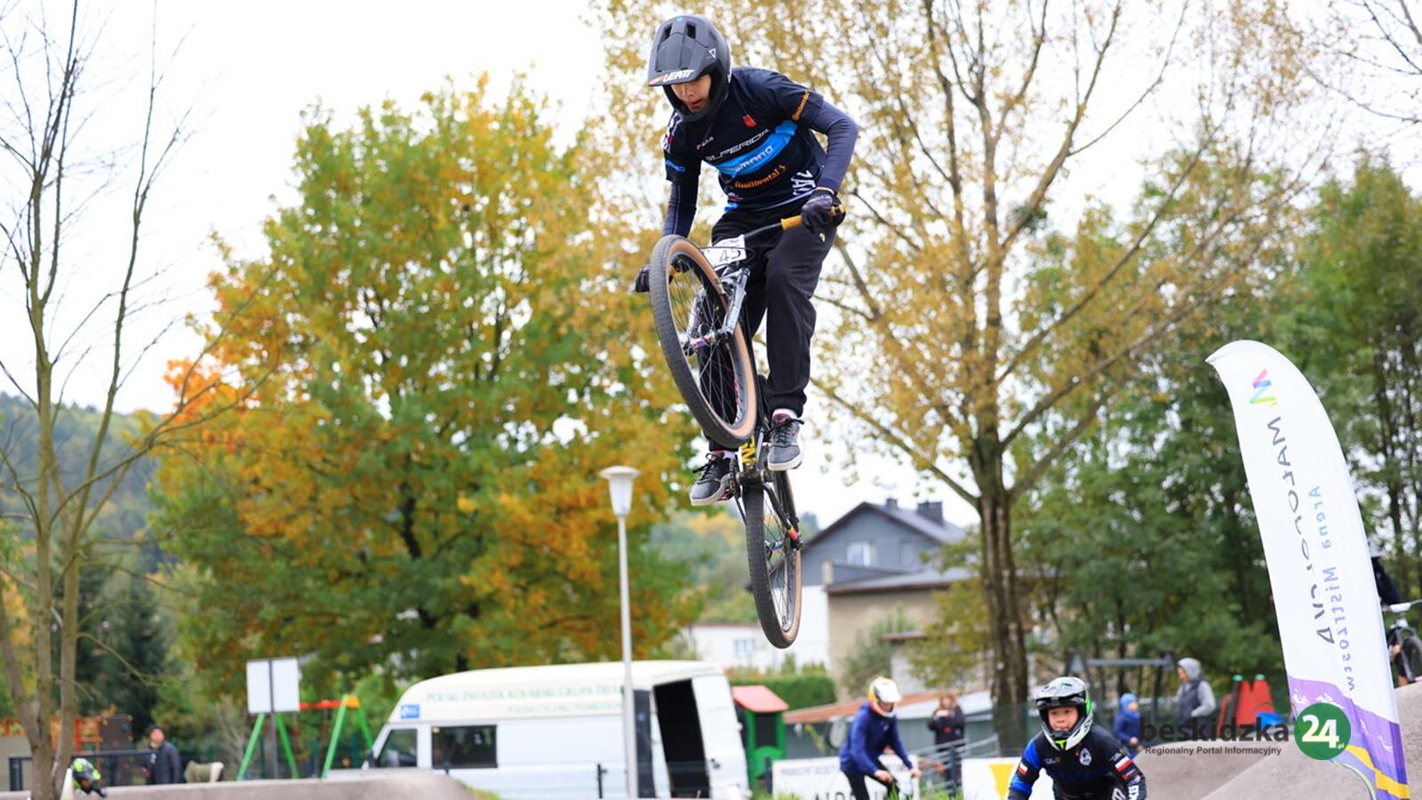 Aquila rozbiła pumptrackowy bank! – ZDJĘCIA