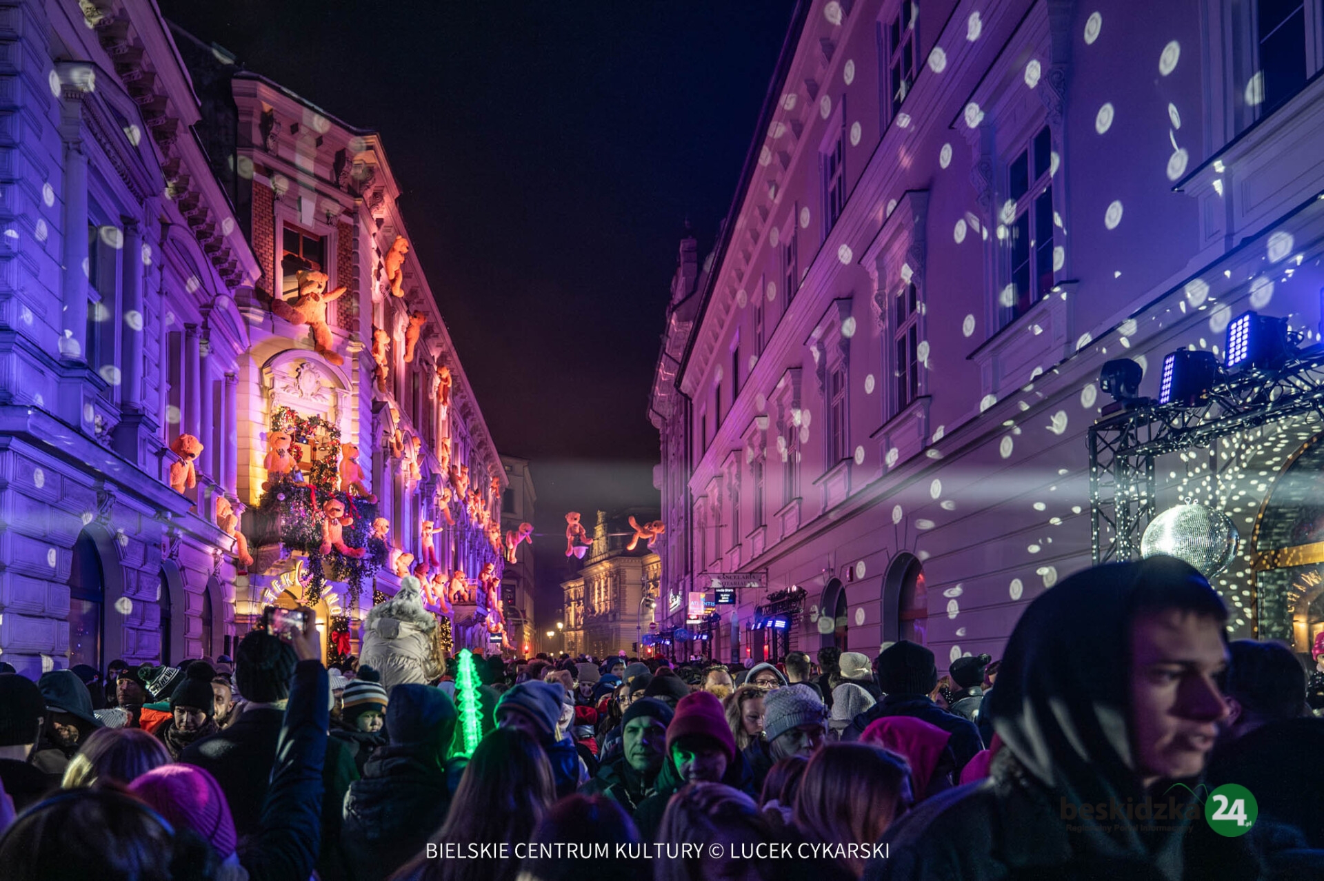 Tysiące bielszczan wyszło na ulice miasta. Wczorajsze popołudnie należało do Pluszowego Misia