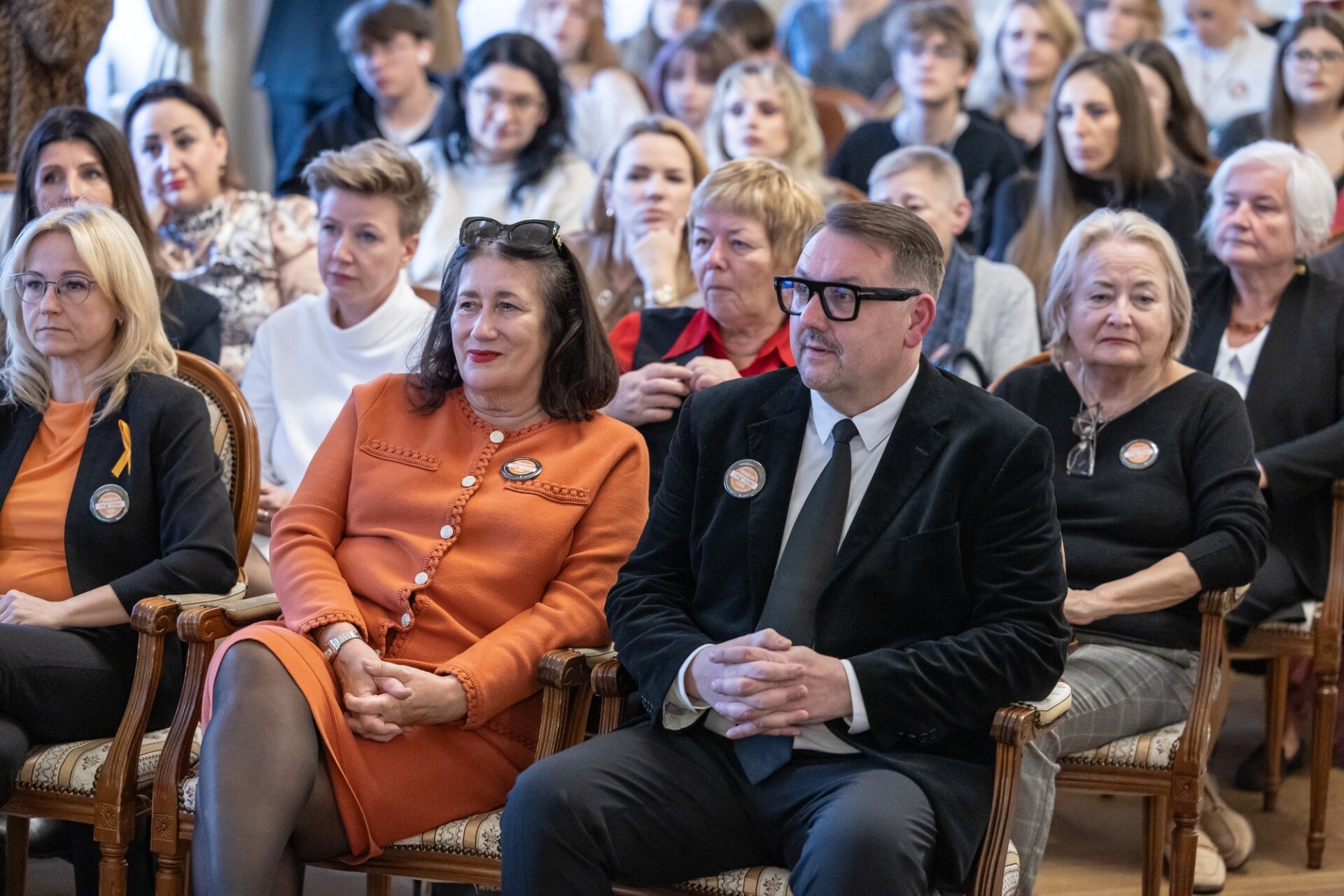 Pomarańczowy Listopad rozpoczęty w bielskim Ratuszu