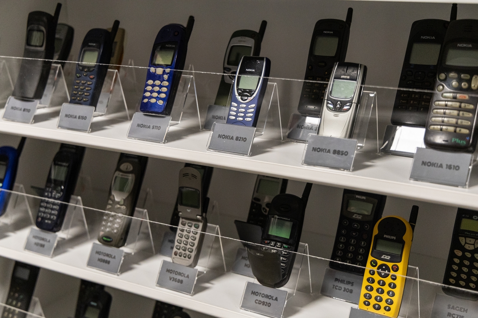 Pamiętacie gumę turbo, tazosy i Pegazusa? W Bielsku-Białej powstało Muzeum Lat 90.