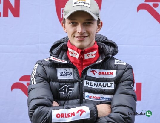 Tomasz Pilch odwiedził Dom Ojca Gwidona w Pacanowie. Skoczek podarował radość dzieciom