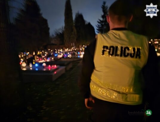Wszystkich Świętych 2026 w powiecie cieszyńskim – większy ruch, zmiany na drogach i wzmożone działania policjantów
